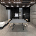 Space of No Use Showroom / Kosaku Matsumoto - Interior Photography, Showroom, Table, Lighting, Chair