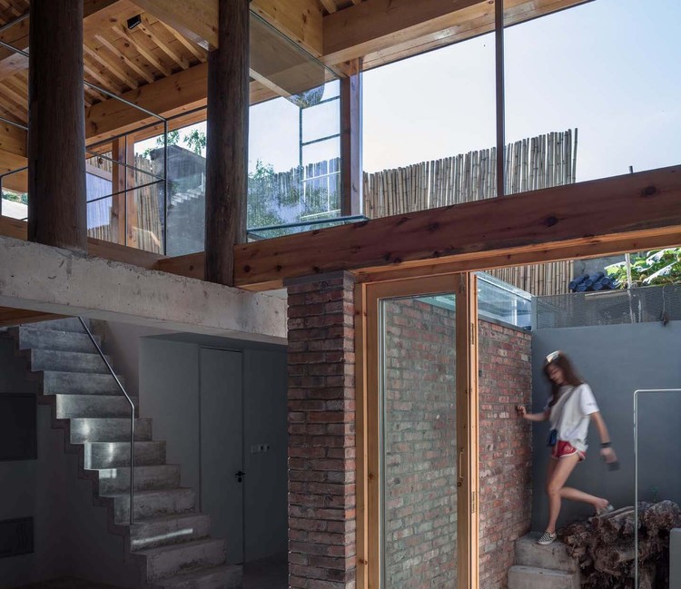 Guo Zijian Hutong House / DL Atelier - More Images