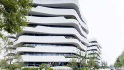 Tianyun Affordable Office / Praxis d‘ Architecture