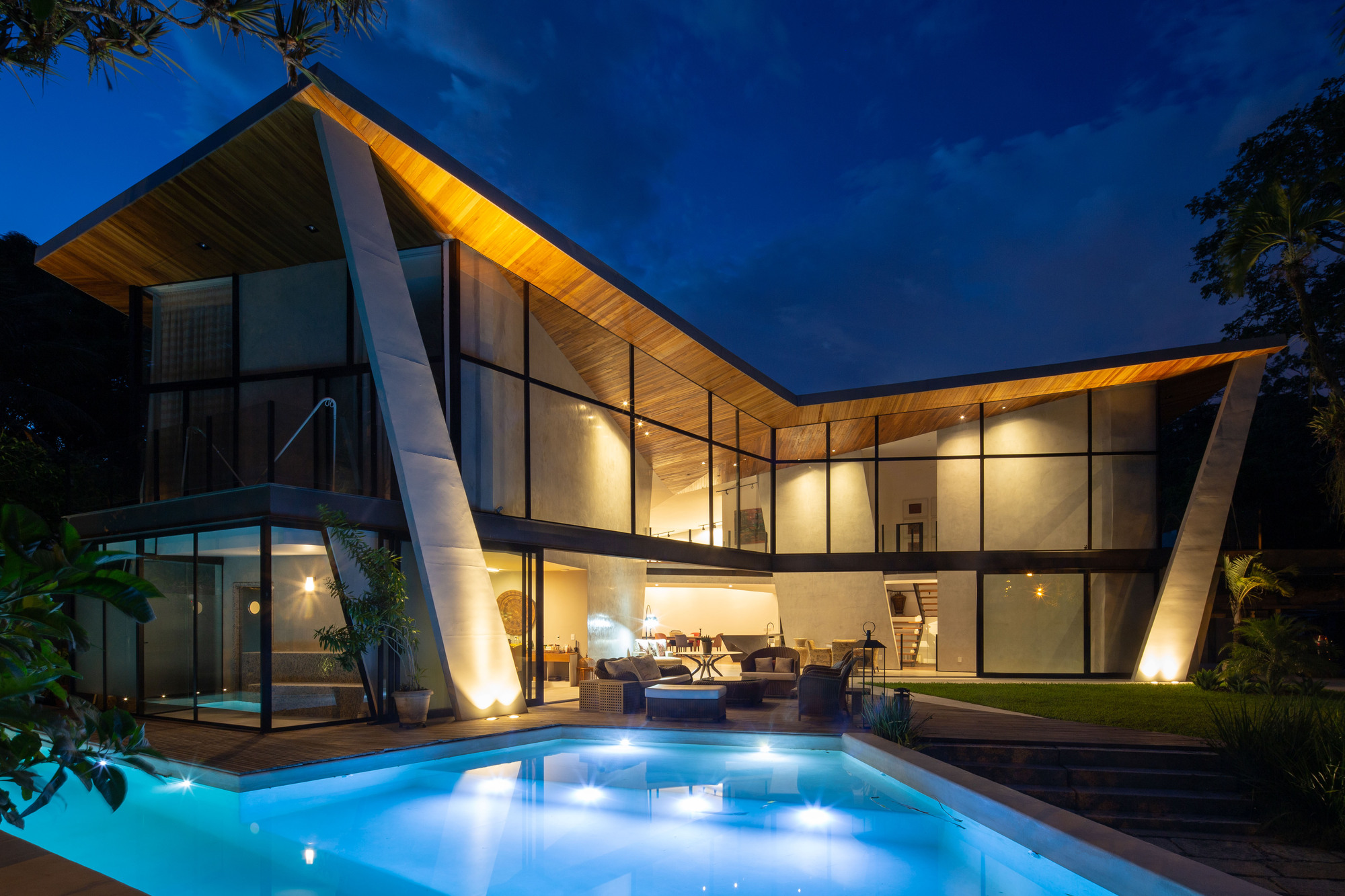 Gallery of Hang Glider House / MAAR Studio 23