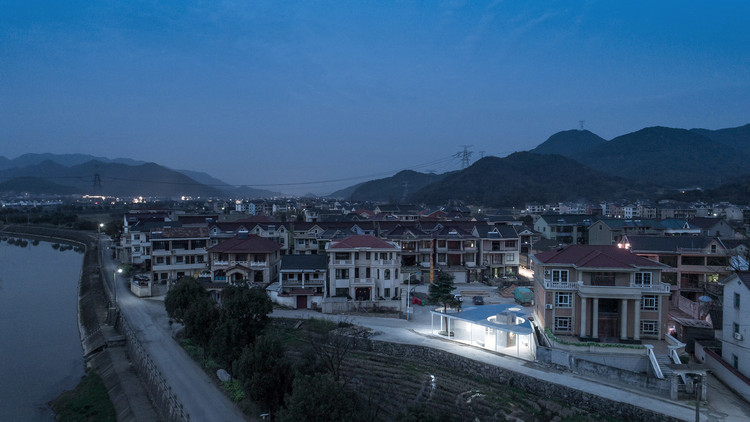 Public Toilet at Sanchakou / Shulin Architectural Design - Windows, Cityscape