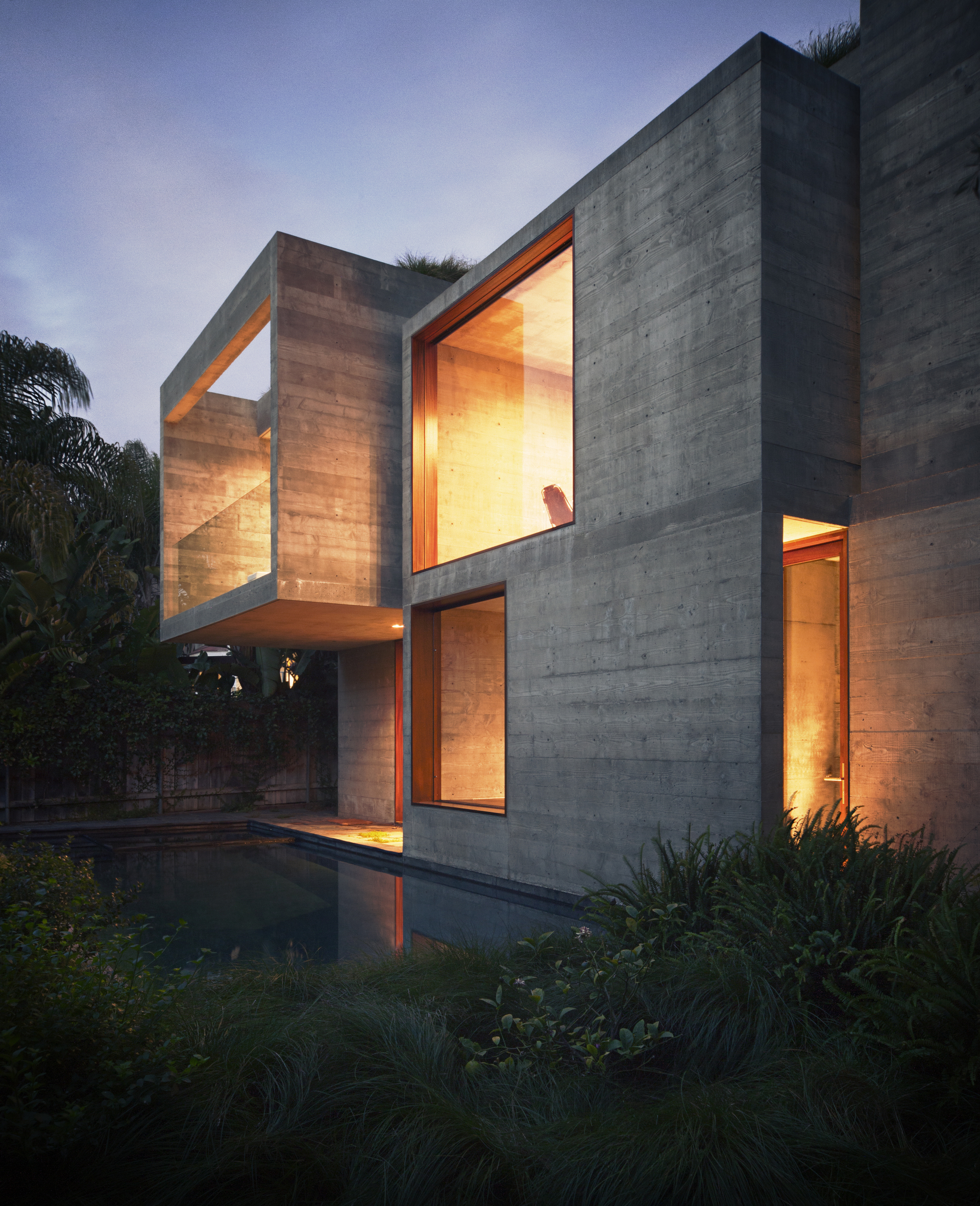 Gallery of Phoenix House / Sebastian Mariscal Studio 20