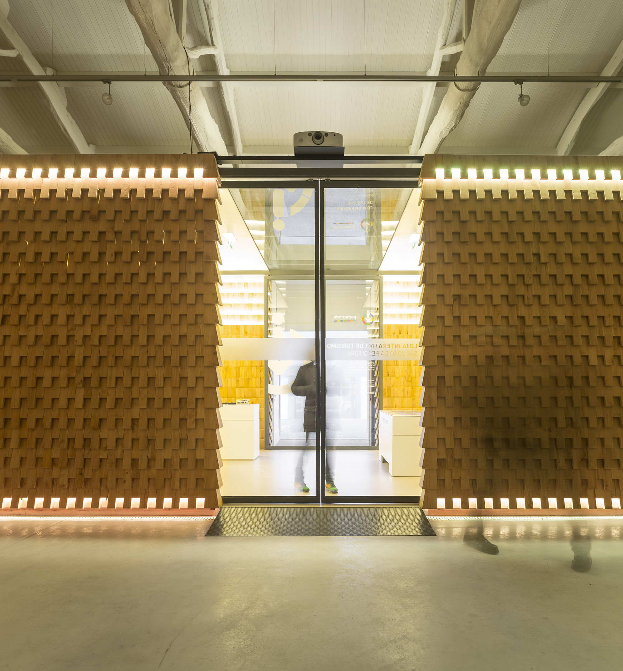 画廊 葡萄酒博物馆，原始朴素的诗意空间 / Atelier 405 - 27