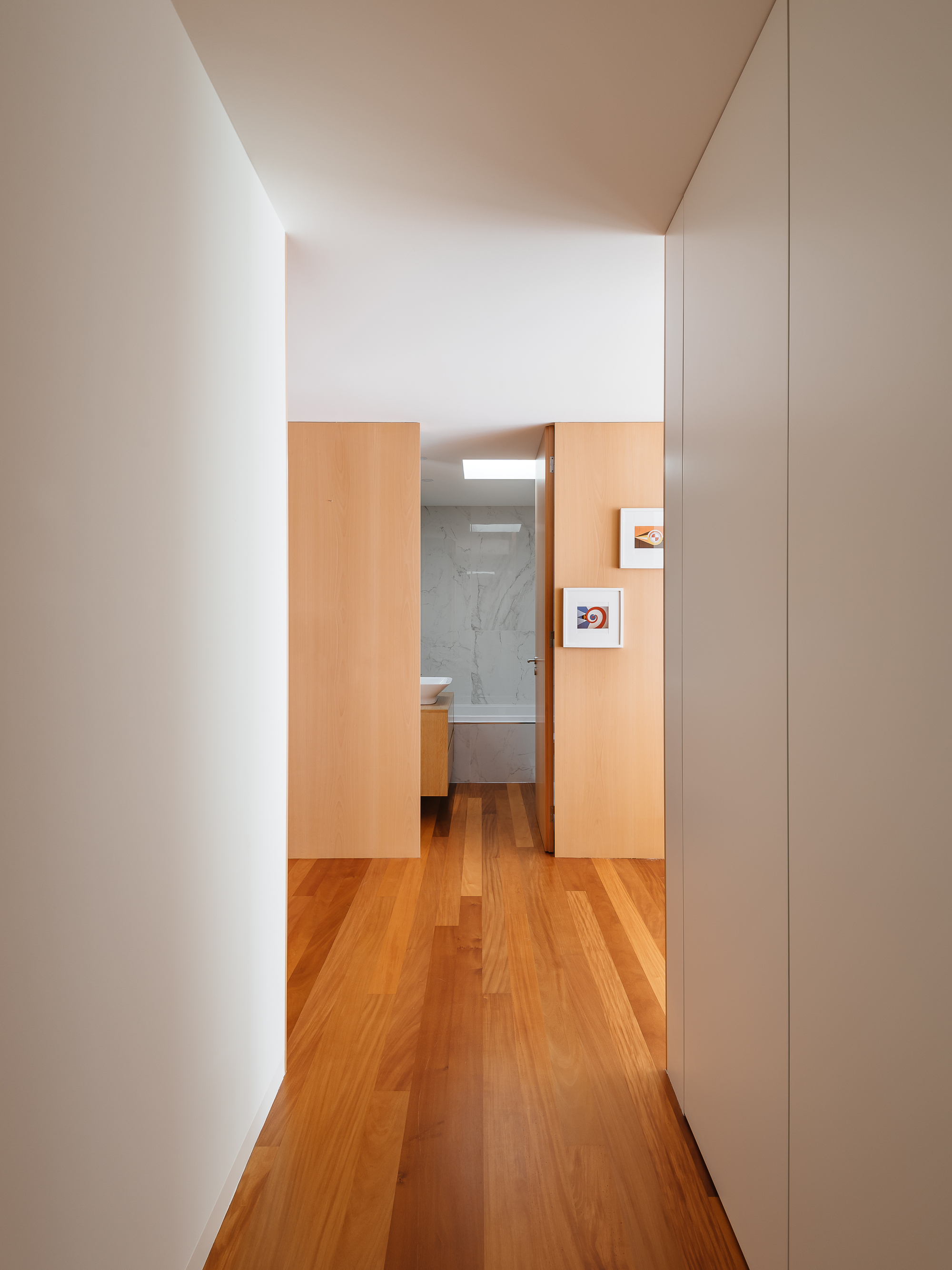 Gallery of Patio Apartment / RAS·A - 38