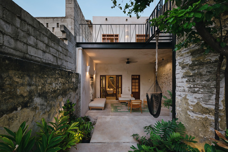 Casa Deco / Taller Mexicano de Arquitectura - Puerta, Fachada, Ventanas, Jardín, Patio interior