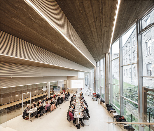 Red Cross Volunteer House / Cobe - Image 3 of 19