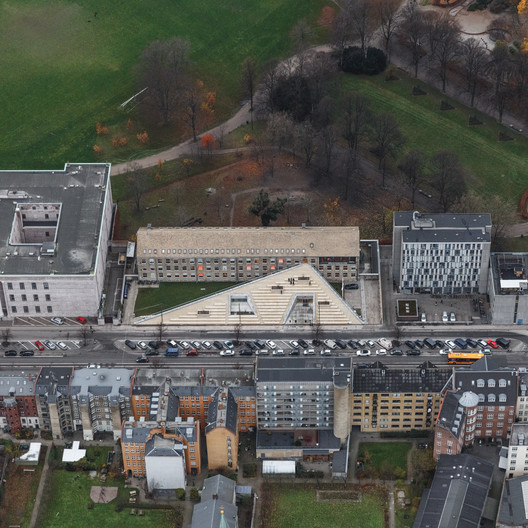 Red Cross Volunteer House / Cobe - Image 10 of 19