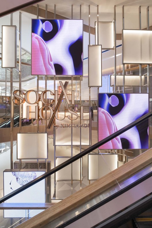 Social House by Xintiandi / Kokaistudios - Image 11 of 42