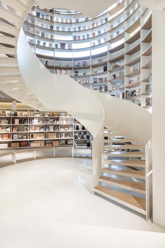 Social House by Xintiandi / Kokaistudios - Image 13 of 42