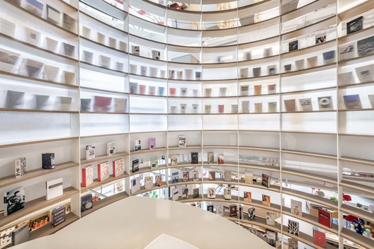 Social House by Xintiandi / Kokaistudios - Image 2 of 42