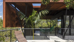 Casa Campinarana / Laurent Troost Architectures