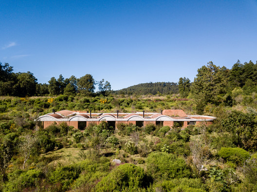 Terreno House / Fernanda Canales - Image 11 of 18