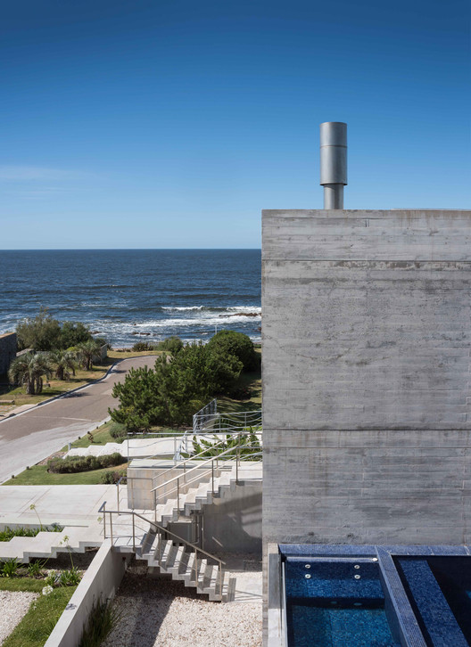 La Iluminada House / Martin Gomez Arquitectos - Image 19 of 25