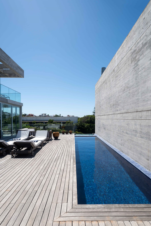 La Iluminada House / Martin Gomez Arquitectos - Image 4 of 25