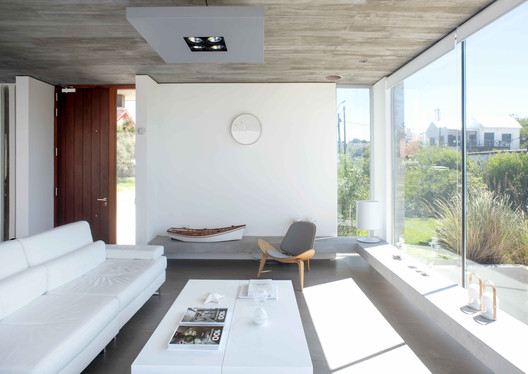 La Iluminada House / Martin Gomez Arquitectos - Image 17 of 25