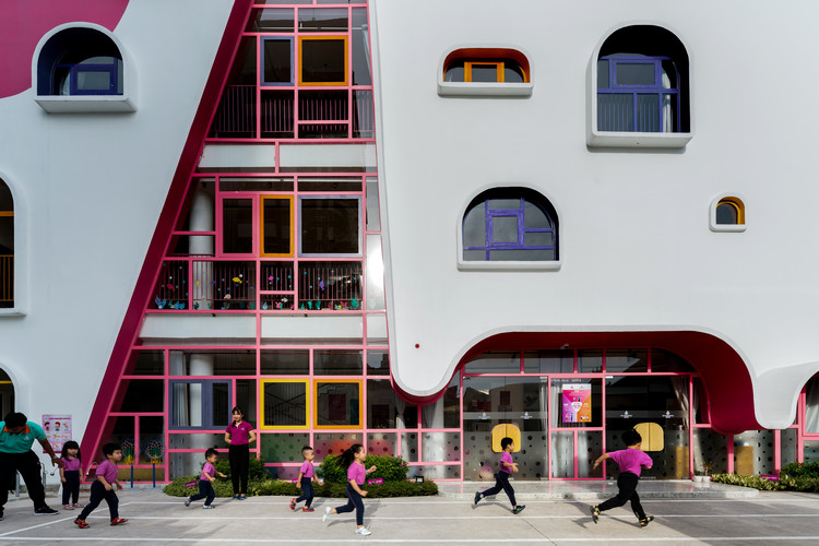 TTC Elite Saigon Kindergarten / KIENTRUC O - Windows, Facade