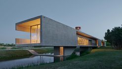 Swan Lake Bridge House and Viewing Tower / TAO - Trace Architecture Office