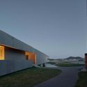 Swan Lake Bridge House and Viewing Tower / TAO - Trace Architecture Office - Image 4 of 49