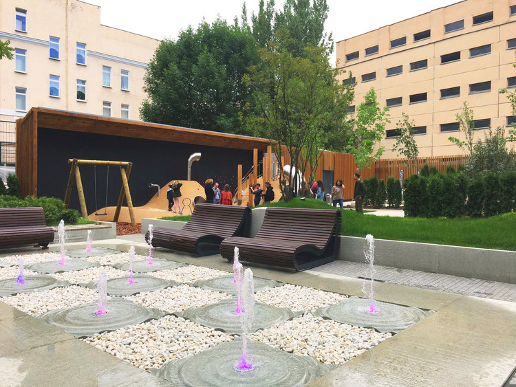 Dune Playground / Bureau Druzhba - Windows, Garden