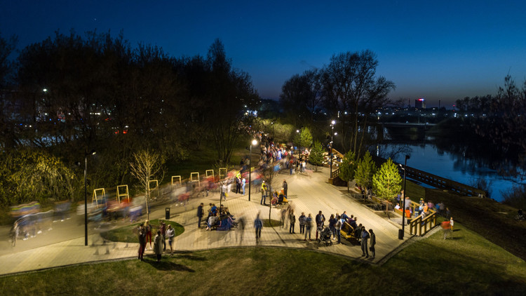 Glazov’s Town Garden / NPO Foundation for Urban Development "Garden City" - Image 10 of 18