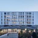 Yiwu Foreign Languages School  / LYCS Architecture - Schools 