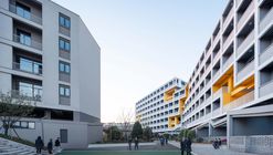 Yiwu Foreign Languages School  / LYCS Architecture