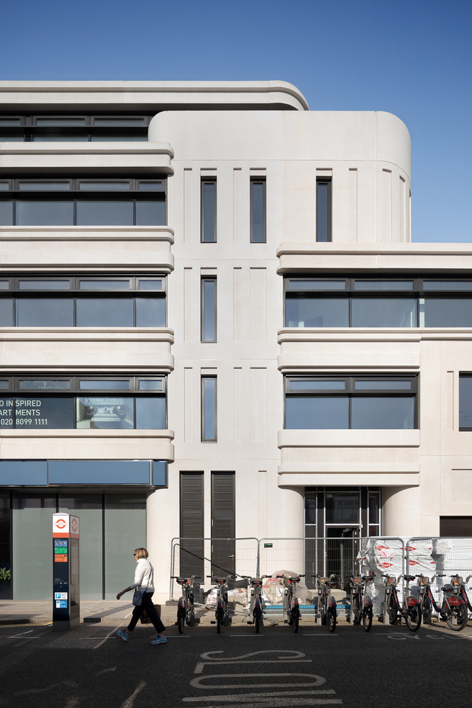Gallery of ONE Putney Residential Building / PHASE3 - 17