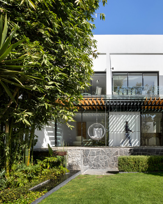 Cachai House / taller paralelo - Image 2 of 24