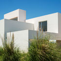 M&P House / Nicolás Campodonico - Image 3 of 43