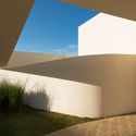 M&P House / Nicolás Campodonico - Image 2 of 43