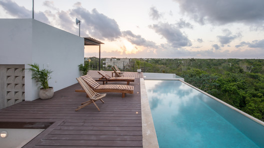 Hotel y condominio Balba / Antonio Garza Ferrigno - Imagen 6 de 20