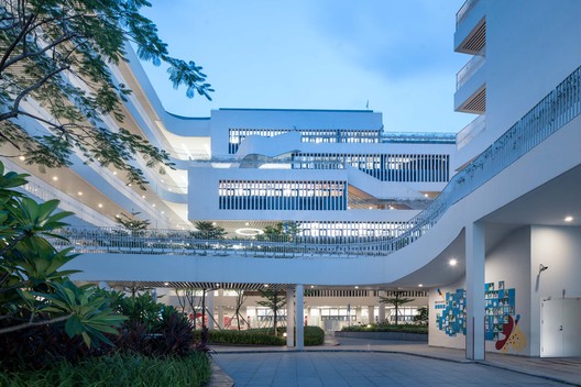 Qianhai NO.3 Primary School / YUANISM ARCHITECTS - Image 4 of 44