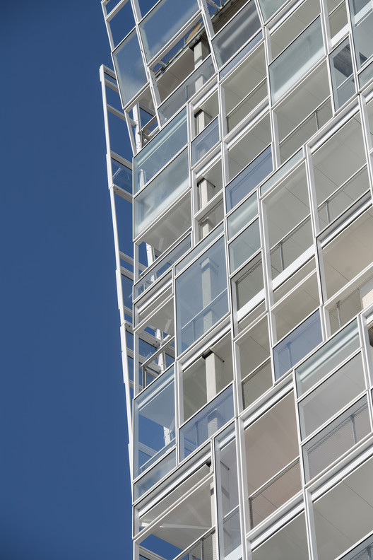 Edifício Residencial Ycone La Confluence / Ateliers Jean Nouvel - Imagem 14 de 42