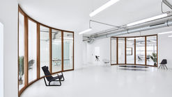 Talleres y Showroom Marine Serre / Lemoal Lemoal Architectes