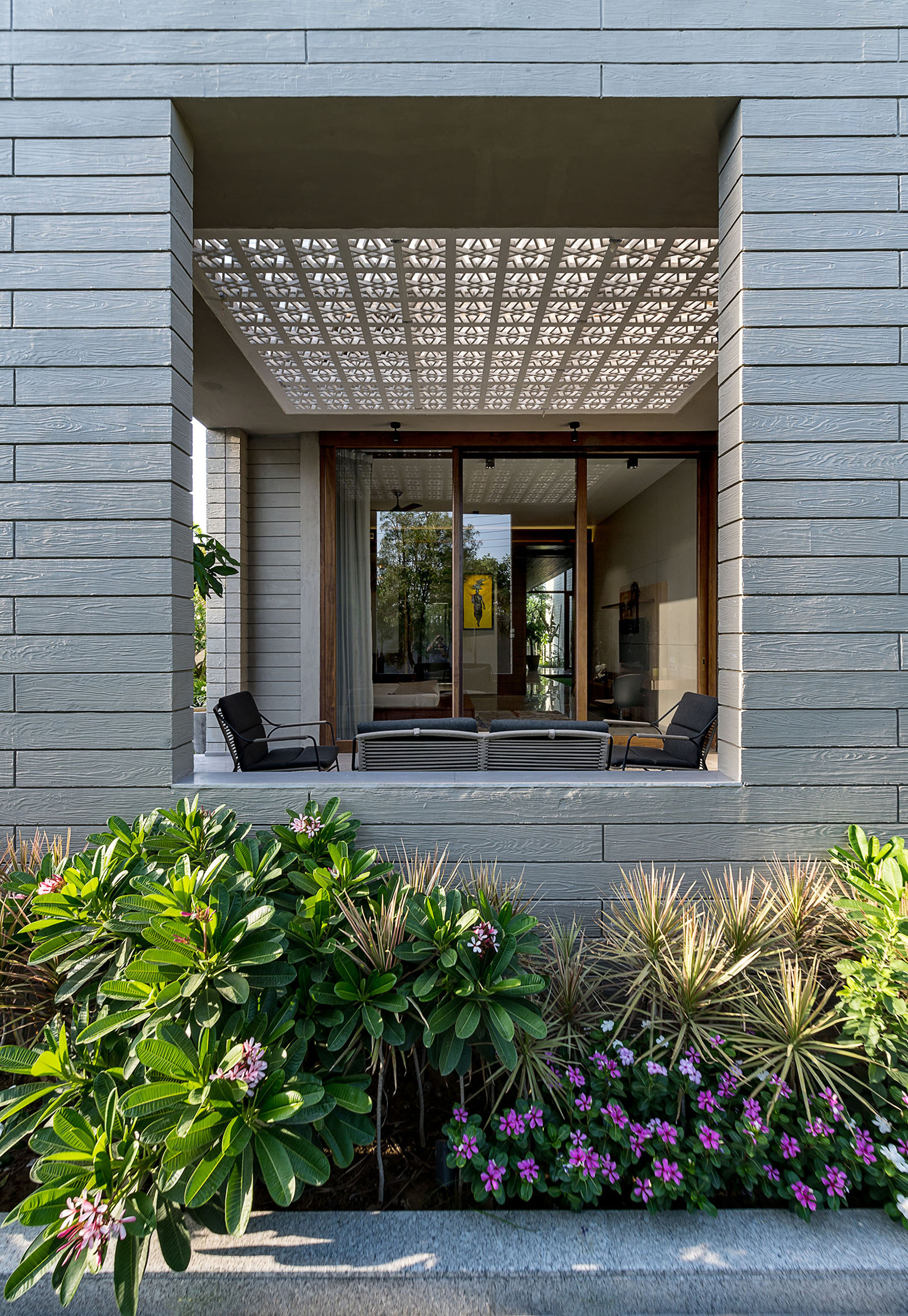 Gallery of 18 Screens House / Sanjay Puri Architects 14