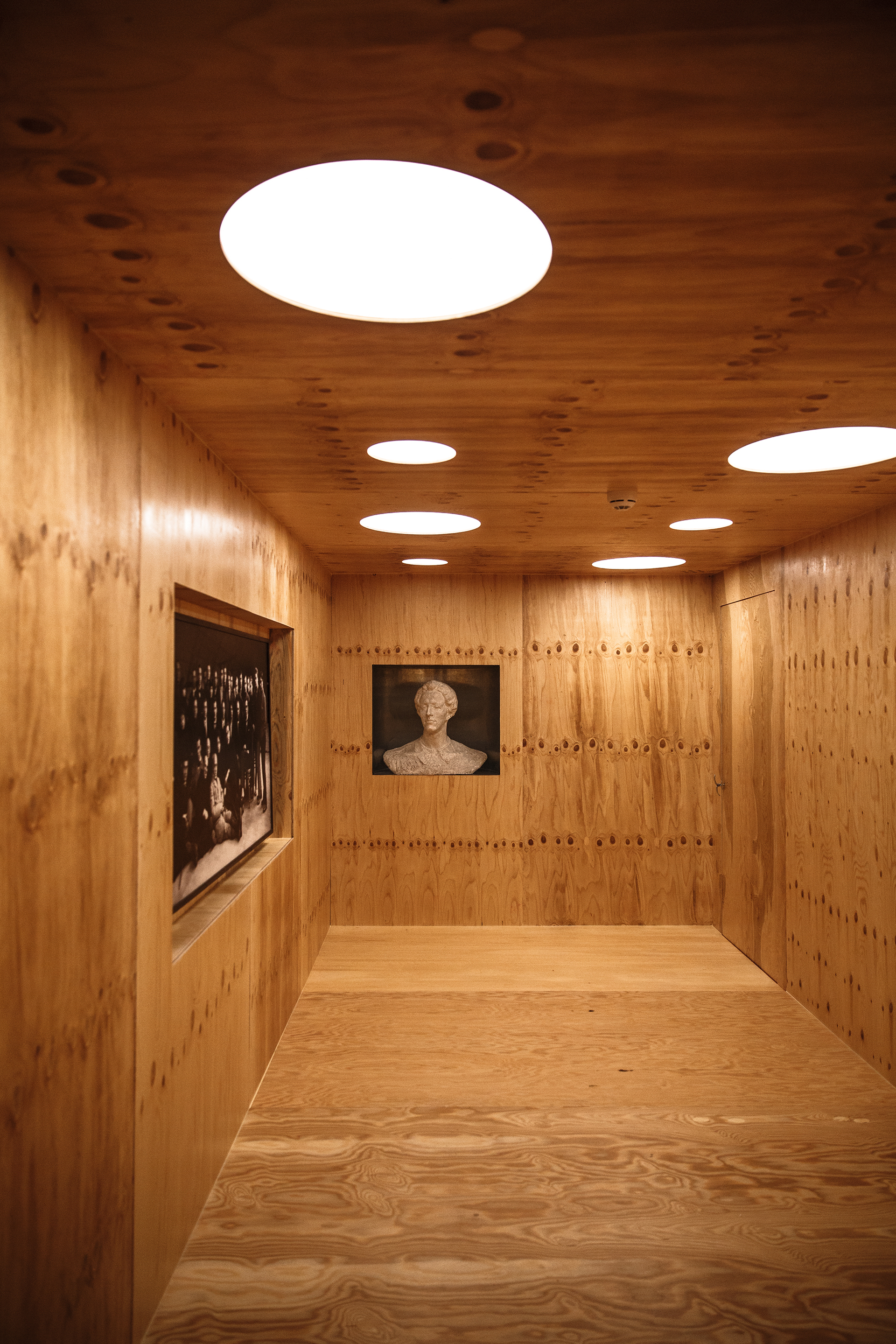 Gallery of Plywood Theatre / ARCHATTACKA 17