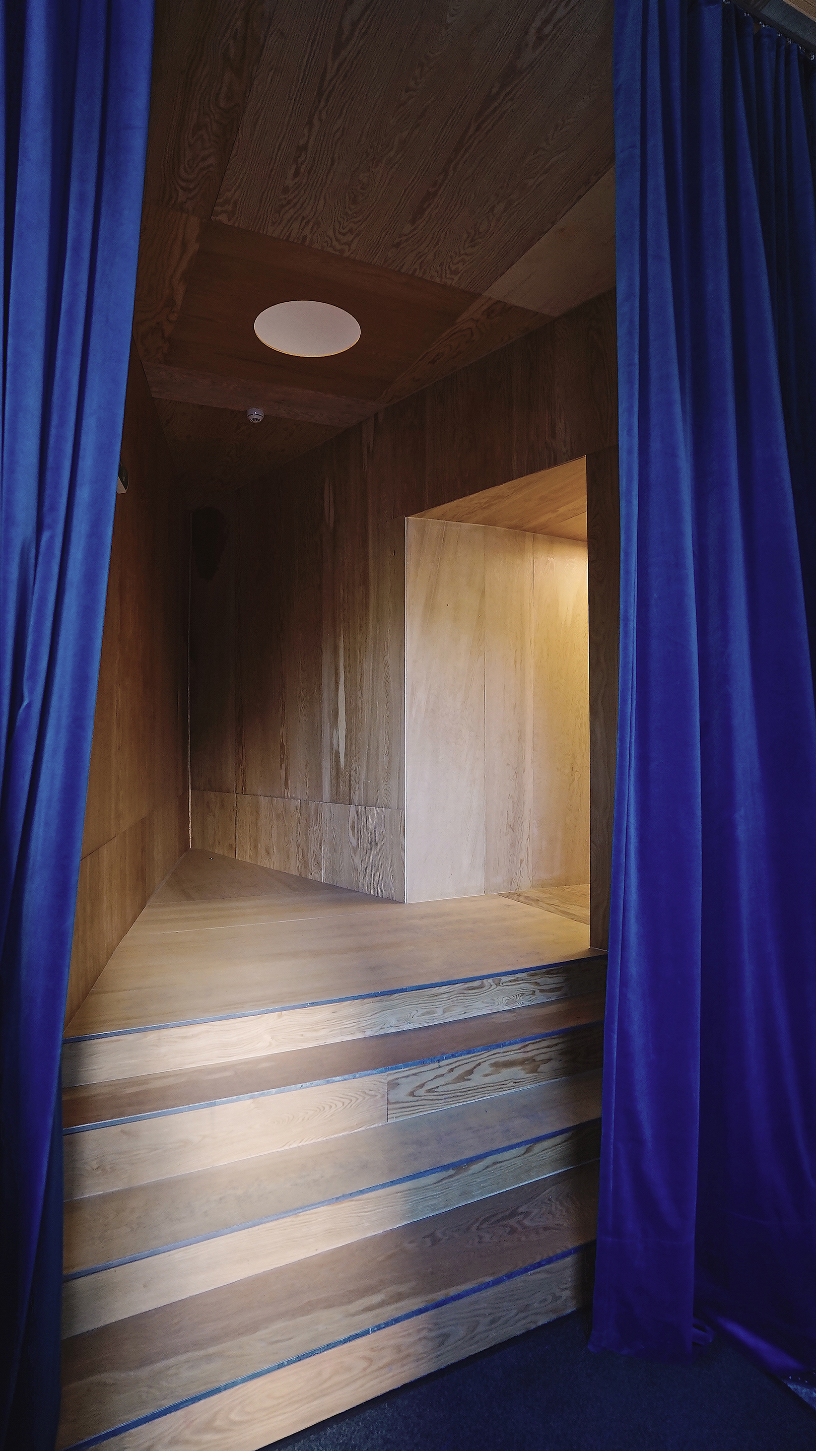 Gallery of Plywood Theatre / ARCHATTACKA 15