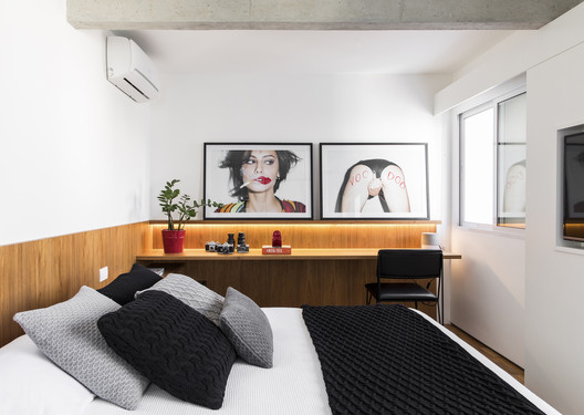 Apartamento VCH / David Ito Arquitetura - Cadeira, Dormitório