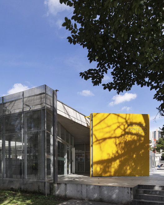 Renovation of the Monteiro Lobato Library / MMBB Arquitetos - Image 2 of 30