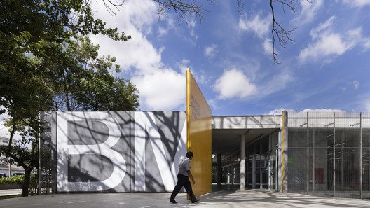 Renovation of the Monteiro Lobato Library / MMBB Arquitetos - Image 13 of 30