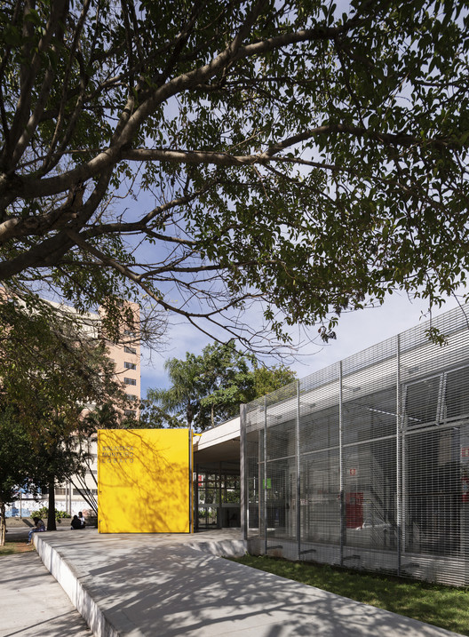 Renovation of the Monteiro Lobato Library / MMBB Arquitetos - Image 7 of 30