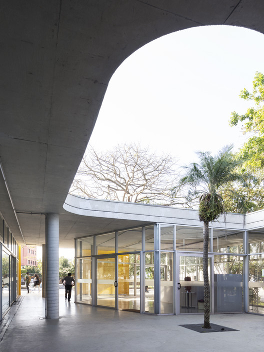 Renovation of the Monteiro Lobato Library / MMBB Arquitetos - Image 3 of 30