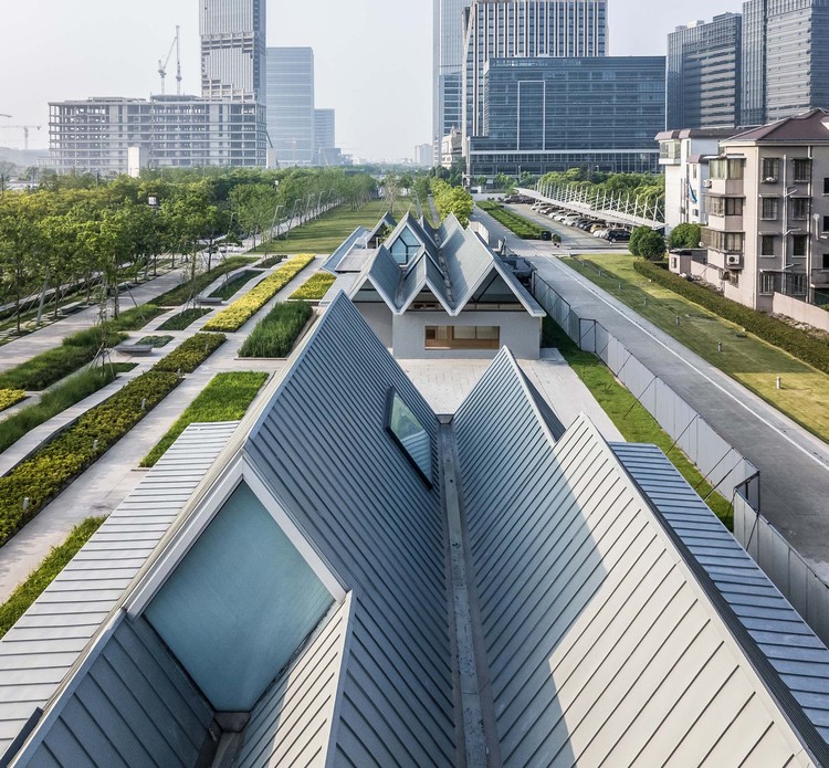 north aerial view. Image © Shengliang Su