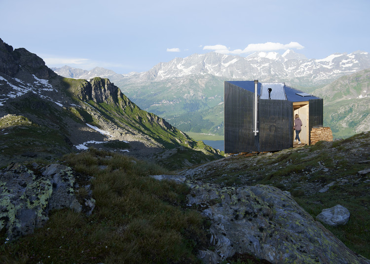 On Mountain Hut Cabin / Thilo Alex Brunner - Image 1 of 19