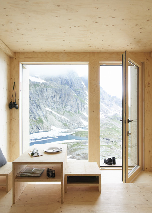 On Mountain Hut Cabin / Thilo Alex Brunner On Mountain Hut Cabin / Thilo Alex Brunner - Image 12 of 19