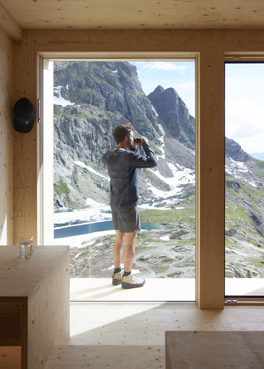 On Mountain Hut Cabin / Thilo Alex Brunner On Mountain Hut Cabin / Thilo Alex Brunner - Image 9 of 19