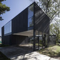Casa MC / Smud + Zelcer - Casas, Fachada, Puerta