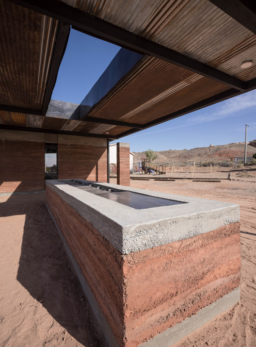 Fire Mesa Kitchen & Grill Pavilion / DesignBuildBLUFF - Beam, Windows, Concrete