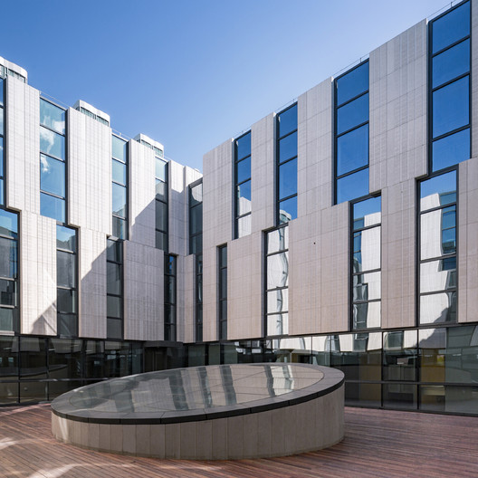 清华大学法学院图书馆 / KOKAISTUDIOS