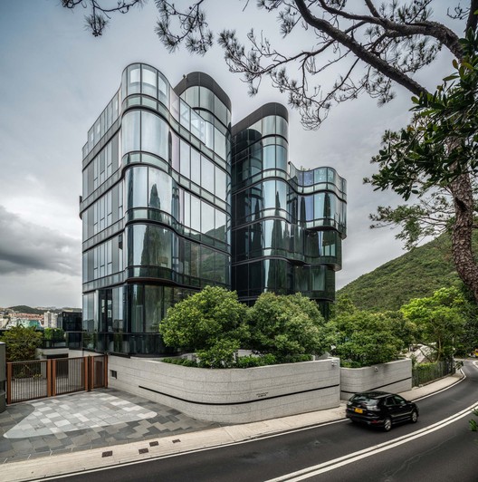 Pulsa Residential Building / Aedas - Facade